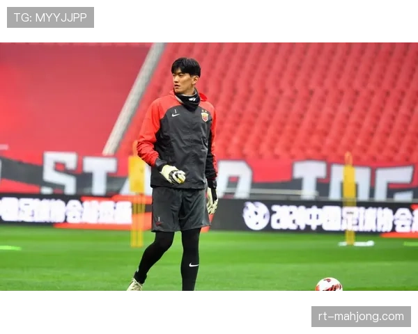 上海海港1-2不敌重庆铜梁龙，卫冕冠军再遭失利